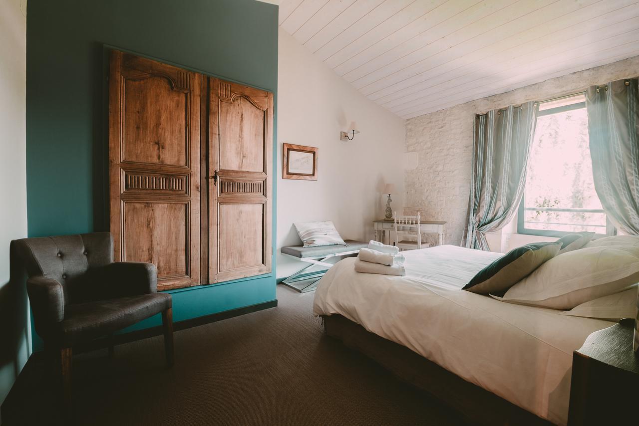 Bed and Breakfast Un Banc Au Soleil Marsilly  Exteriér fotografie